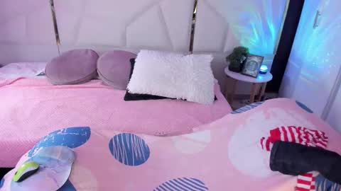 Indra online show from 11/21/25, 01:15