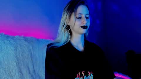 Snapshot of inner_light___ chatting on 12/08/24, 06:06 Venera online show from 12/08/24, 06:06