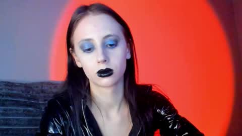 Snapshot of inner_light___ chatting on 12/20/25, 03:52 Venera online show from 12/20/25, 03:52