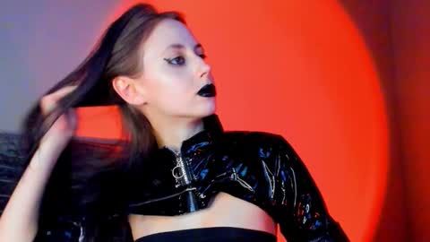 Snapshot of inner_light___ chatting on 02/06/26, 04:21 Venera online show from 02/06/26, 04:21