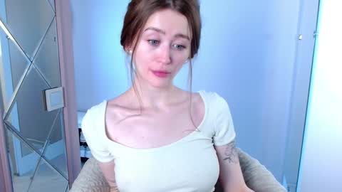 Lina online show from 01/20/25, 05:06