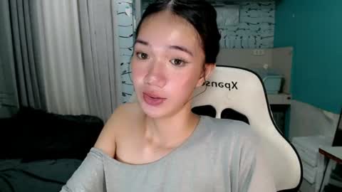 Snapshot of innocent_reign69 chatting on 07/09/26, 06:39 Reign online show from 07/09/26, 06:39