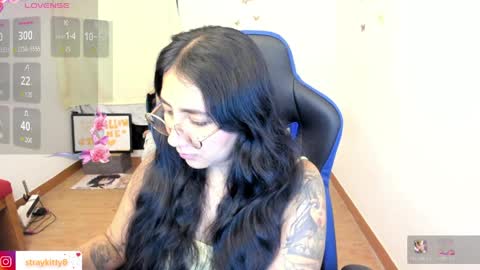 Luna        online show from 04/07/26, 02:45