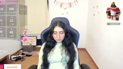 Snapshot of innocentchurchgirlll chatting on 06/13/26, 02:42 Luna online show from 06/13/26, 02:42
