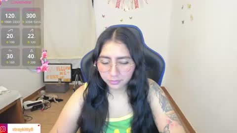 Snapshot of innocentchurchgirlll chatting on 07/28/26, 01:21 Luna online show from 07/28/26, 01:21