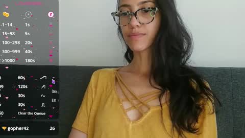 Laroa online show from 02/20/25, 08:58