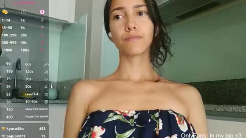 Laroa online show from 03/05/26, 03:30