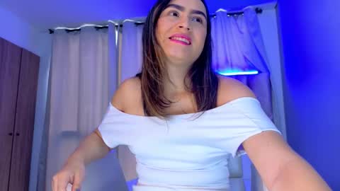 Innoocent Luna online show from 11/02/25, 04:42