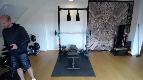 insanemaxxx online show from 12/13/24, 09:46