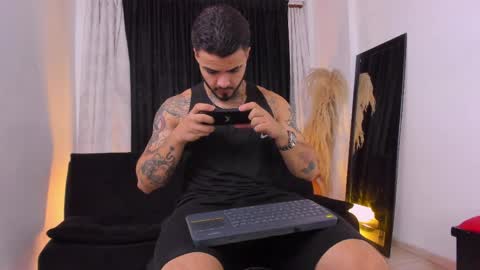 Brayan Chavez online show from 04/13/26, 01:55