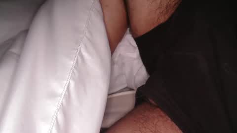 Snapshot of instructor22 chatting on 01/21/25, 09:35 instructor22 online show from 01/21/25, 09:35