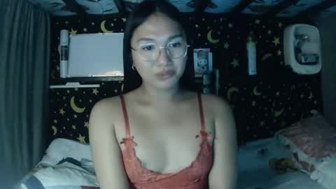MAXINE online show from 04/29/26, 05:22