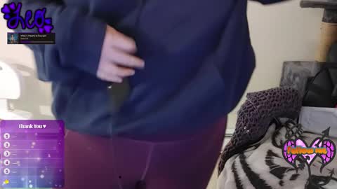 Snapshot of intentkitten chatting on 01/16/26, 07:56 Reigning Leo online show from 01/16/26, 07:56