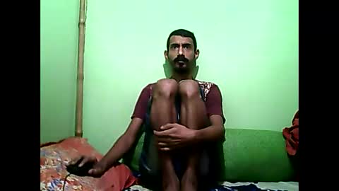 interne8famous online show from 01/08/25, 09:32