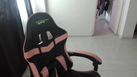 Iris 3 online show from 12/16/24, 04:49