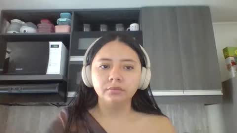 Iris 3 online show from 10/16/25, 02:29