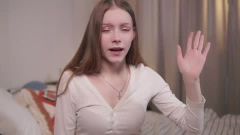 Avie online show from 03/25/26, 01:39