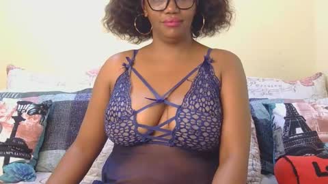 boniswa caroline online show from 05/08/26, 02:06