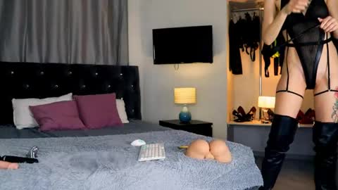 inviting_tina online show from 05/16/26, 03:36