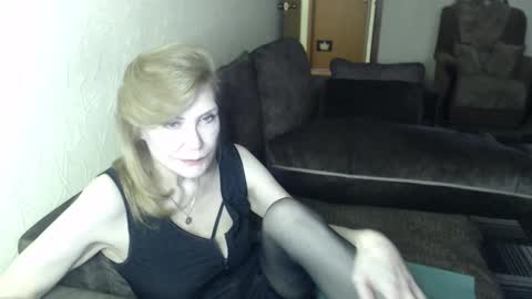 irenalegs online show from 03/21/26, 09:36