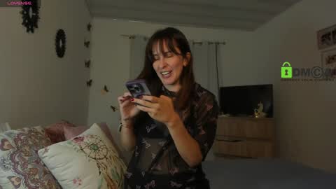 Snapshot of irina_05 chatting on 01/04/25, 11:27  IRINA  online show from 01/04/25, 11:27