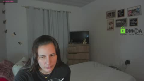 Snapshot of irina_05 chatting on 01/14/25, 01:47  IRINA  online show from 01/14/25, 01:47