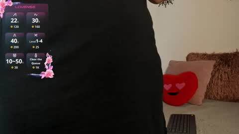 Snapshot of irina_05 chatting on 10/17/25, 10:34  IRINA  online show from 10/17/25, 10:34