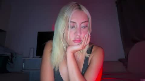 Snapshot of irinanovnahs chatting on 06/05/26, 04:41 Im Irina online show from 06/05/26, 04:41