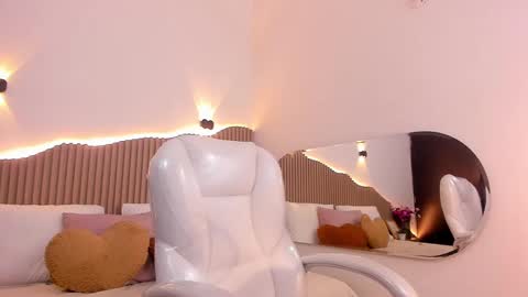 iris8_ online show from 09/29/25, 11:48