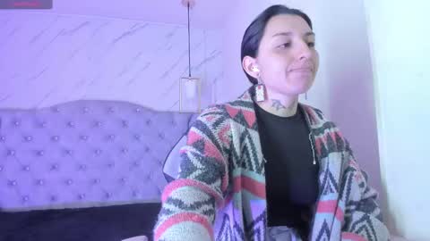 iris_77 online show from 09/30/25, 06:35