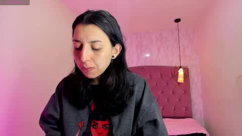 iris_77 online show from 01/07/26, 12:07