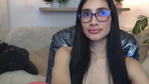 Snapshot of iris_cam_ chatting on 03/12/26, 02:56 iris online show from 03/12/26, 02:56
