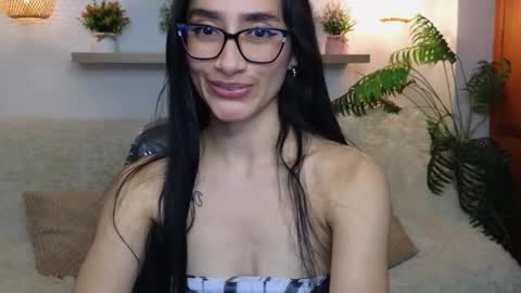 Snapshot of iris_cam_ chatting on 03/13/26, 03:18 iris online show from 03/13/26, 03:18
