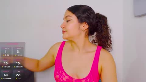 Snapshot of iris_caprice chatting on 09/18/25, 01:18 Instagram iris caprice online show from 09/18/25, 01:18