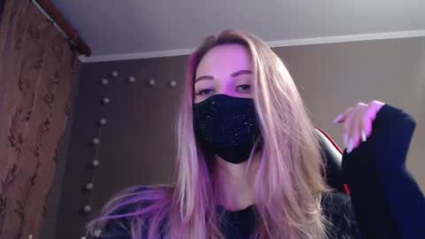 Lily online show from 10/14/25, 03:24