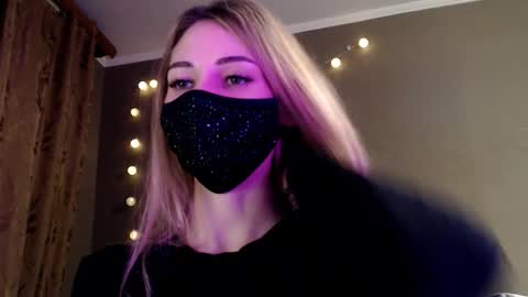 Lily online show from 11/29/25, 05:16