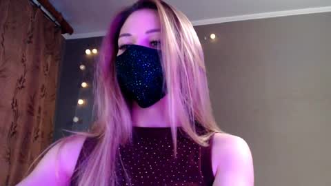 Lily online show from 04/06/26, 04:41