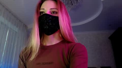 Snapshot of iris_lave chatting on 06/14/26, 05:37 Lily online show from 06/14/26, 05:37