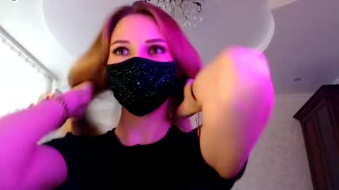 Snapshot of iris_lave chatting on 07/02/26, 02:45 Lily online show from 07/02/26, 02:45