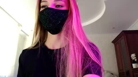 Snapshot of iris_lave chatting on 07/14/26, 03:18 Lily online show from 07/14/26, 03:18