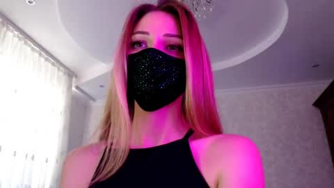 Snapshot of iris_lave chatting on 07/15/26, 03:06 Lily online show from 07/15/26, 03:06