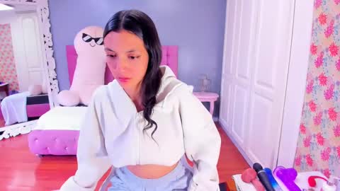 Iris online show from 01/17/25, 01:35