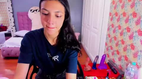 Iris online show from 03/03/25, 02:15