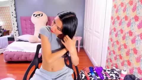 Iris online show from 03/04/25, 04:41