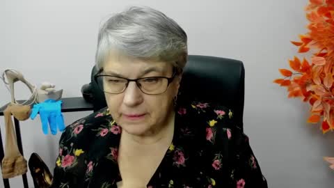 I R I S online show from 12/04/24, 10:57