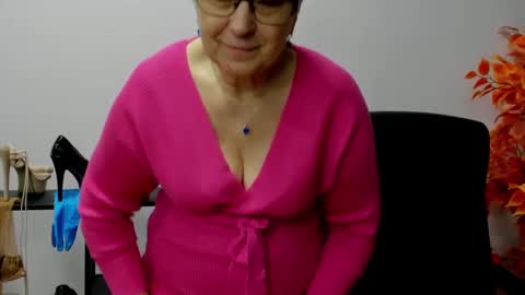 I R I S online show from 01/24/25, 10:43