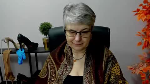 I R I S online show from 02/25/25, 07:20