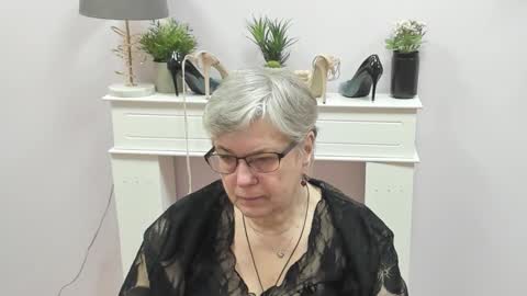 I R I S online show from 02/04/26, 07:14