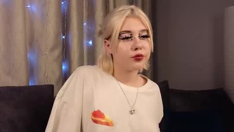 Iris Day Maya night online show from 12/14/24, 08:29