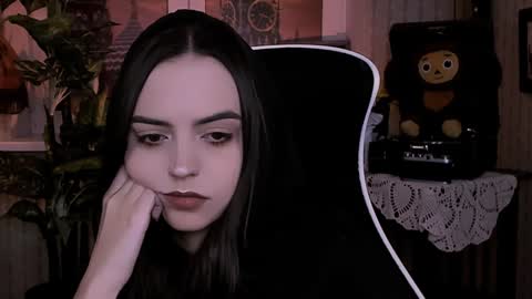 Snapshot of iriscline chatting on 12/14/24, 04:09 Iris online show from 12/14/24, 04:09